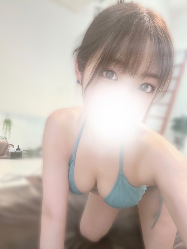 上原かれん